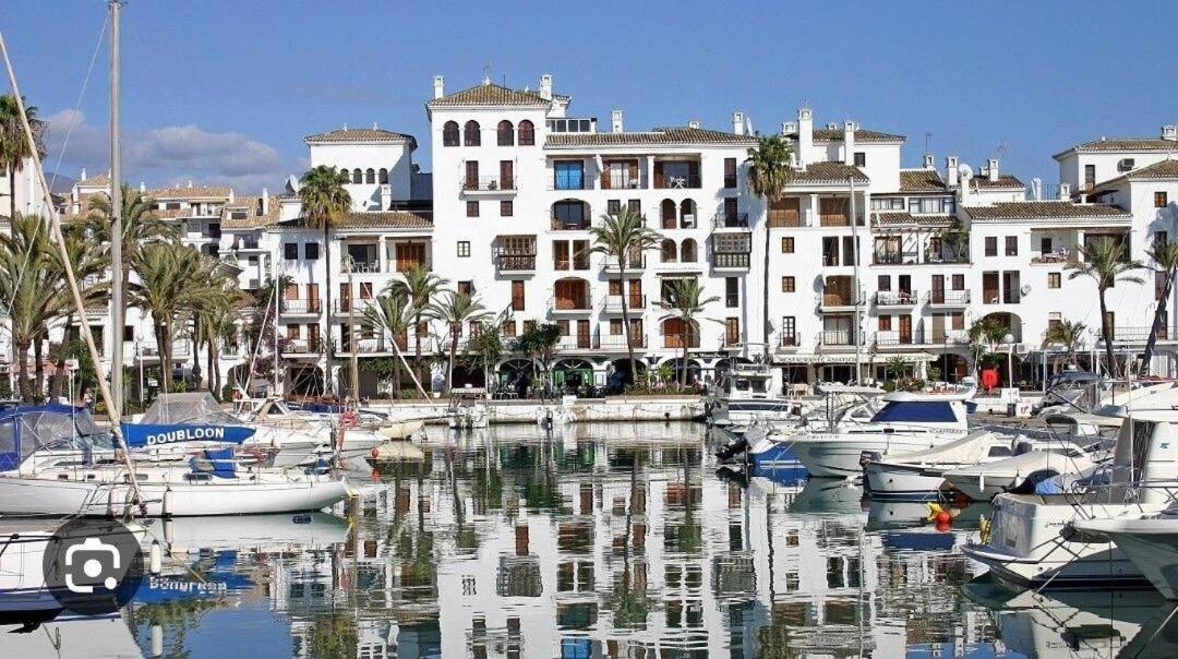 Apartamento Con Piscina Casares Exteriér fotografie