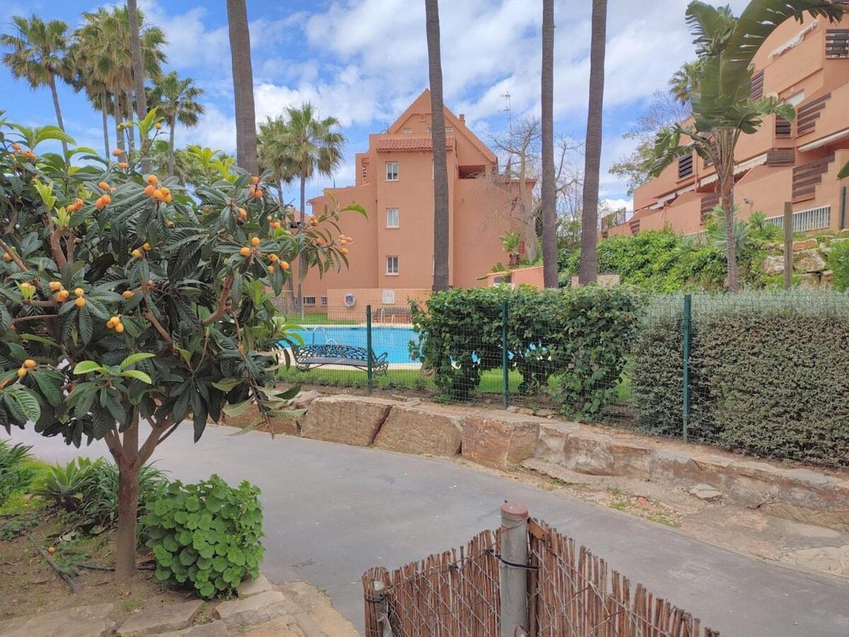 Apartamento Con Piscina Casares Exteriér fotografie